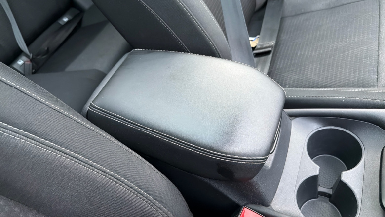 Nissan Qashqai 1.3 DiG-T MH N-Connecta 5dr Petrol Hatchback